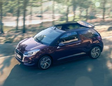 Η Γλυκερία Τζιατζιά κυκλοφορεί με DS 3 Cabrio